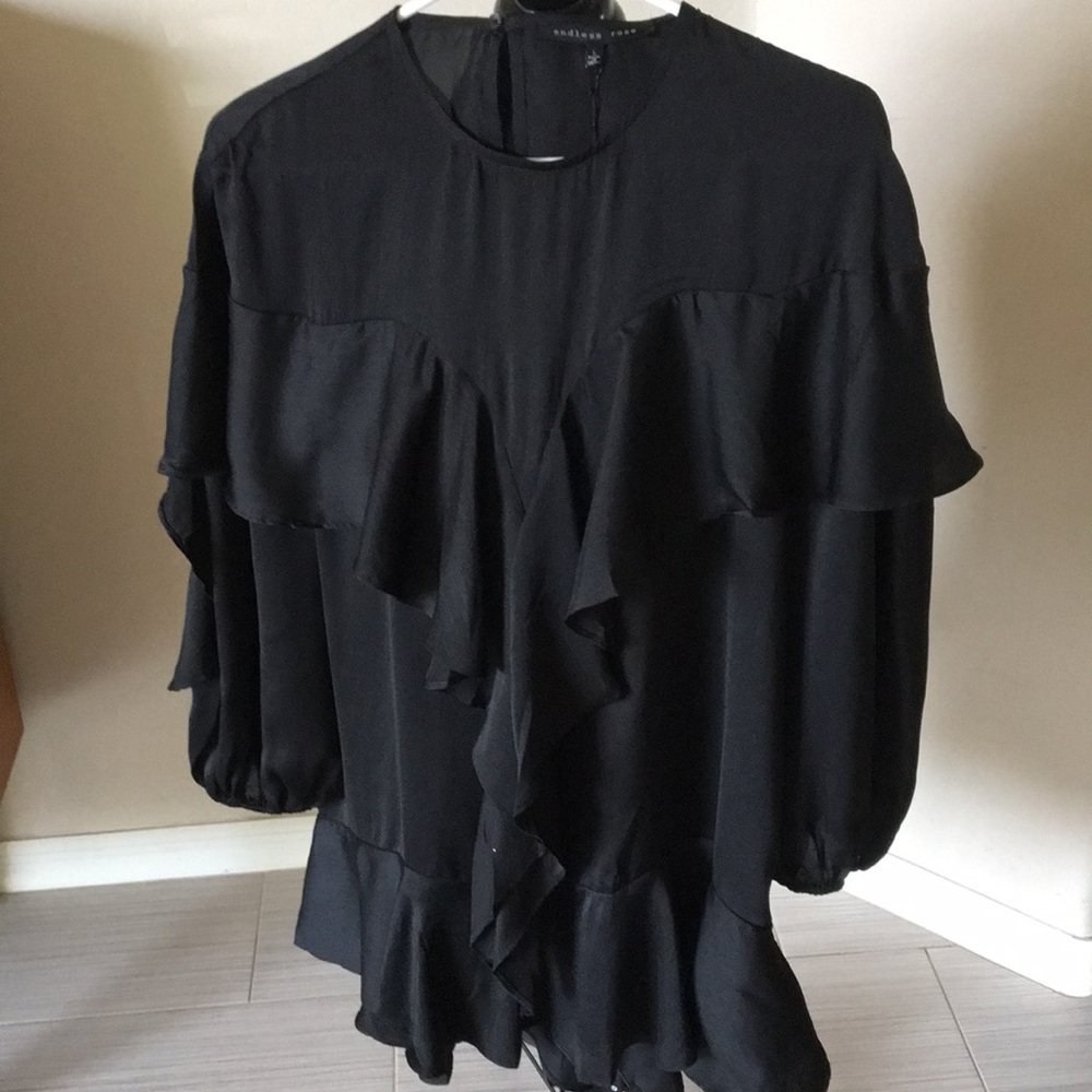 NWT Large Endless Rose ruffled black blouse.